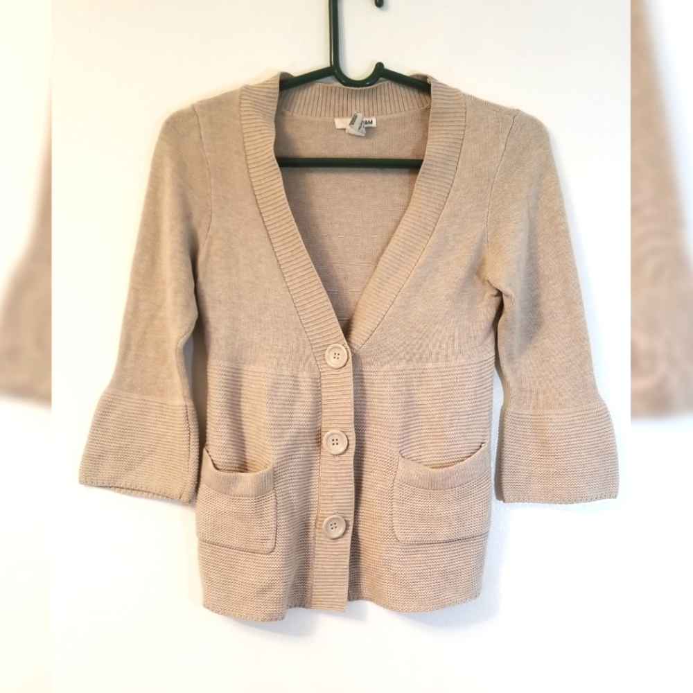 H&M Knitted Cream Color Vintage Cardigan with Lantern 3/4 Sleeves